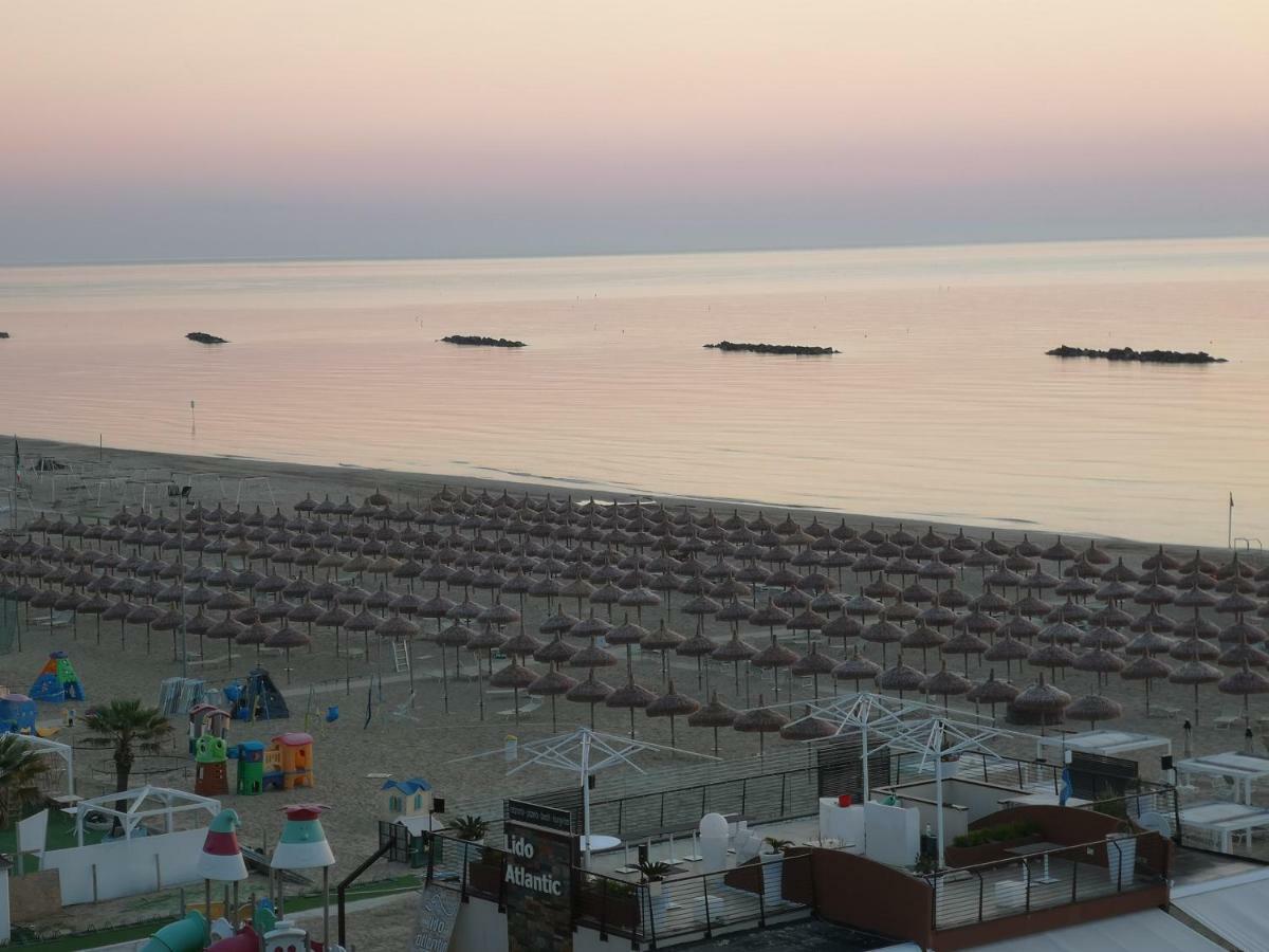 Hotel Palmarosa Roseto Degli Abruzzi Exterior foto